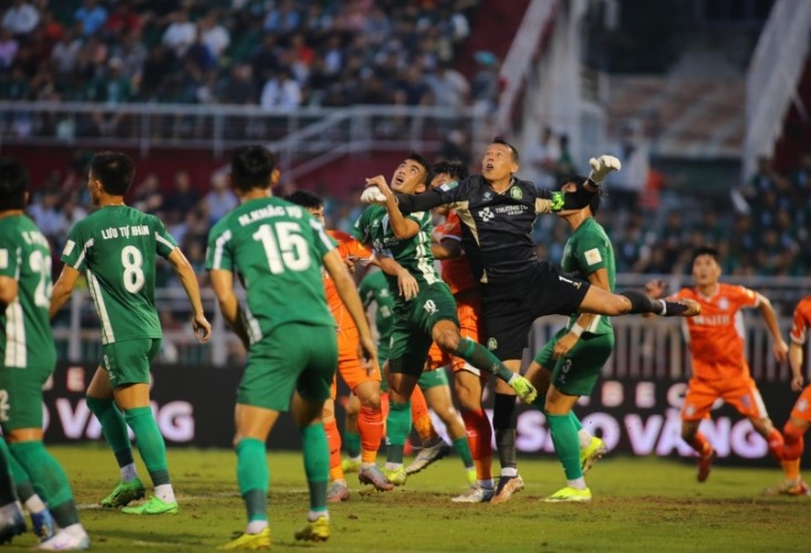 hlv-quoc-anh-trach-cong-phuong-neu-cau-ay-ghi-ban-cuc-dien-da-khac