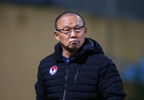 hlv-park-duoc-doi-bong-chau-a-trai-tham-do-sap-tai-xuat-san-co