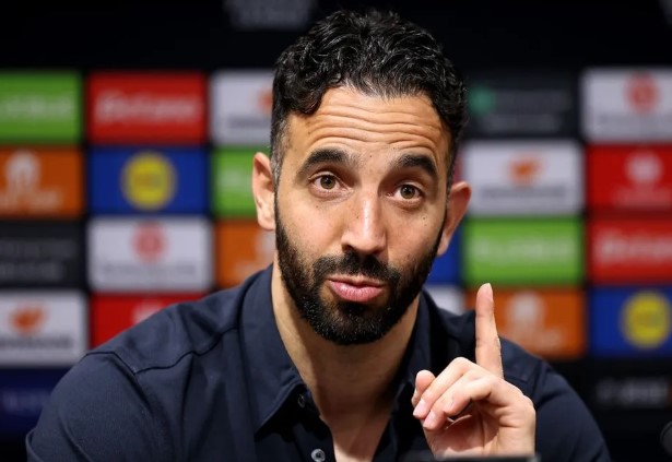 man-united-thua-soc-doi-hang-4-hlv-amorim-do-loi-cho-cac-cau-thu