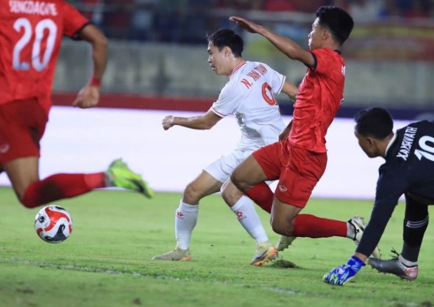 van-toan-len-ban-mo-chan-thuong-giong-van-hau-hlv-kim-lo-sot-vo