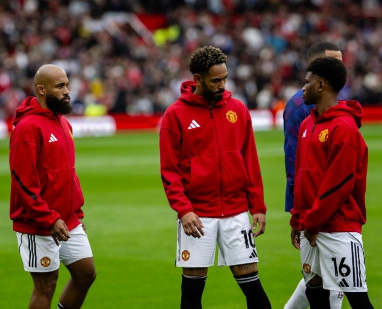 hlv-amorim-tuyen-bo-khong-1-ai-co-the-khien-toi-thay-doi-chien-thuat