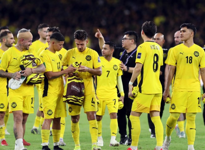 nhu-tro-he-7-cau-thu-nhap-tich-kien-nguoc-fam-doi-phai-boi-thuong-thiet-hai