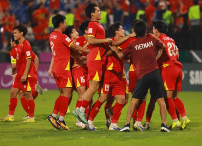 blv-quang-huy-dinh-bac-la-cau-thu-toan-dien-nhat-tu-truoc-toi-nay-cua-bdvn