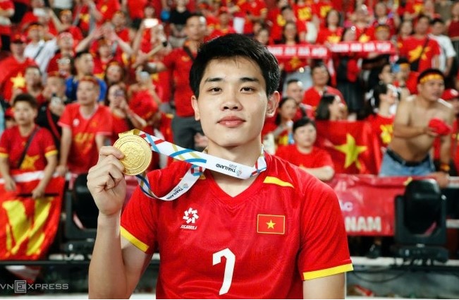 truyen-thong-trung-quoc-khuyen-dinh-bac-nen-xuat-ngoai-de-do-phi-tai-nang