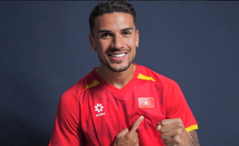 do-hoang-hen-xuc-dong-trong-lan-dau-hoi-quan-cung-tuyen-viet-nam