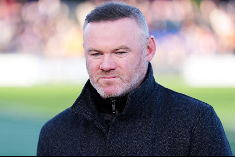 huyen-thoai-san-old-trafford-hien-ke-giup-chelsea-giai-quyet-con-khung-hoang-hang-cong