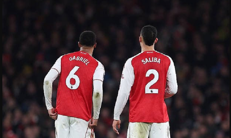 saliba-lo-hen-doi-tuyen-lacroix-nhan-lan-trieu-tap-dau-tien